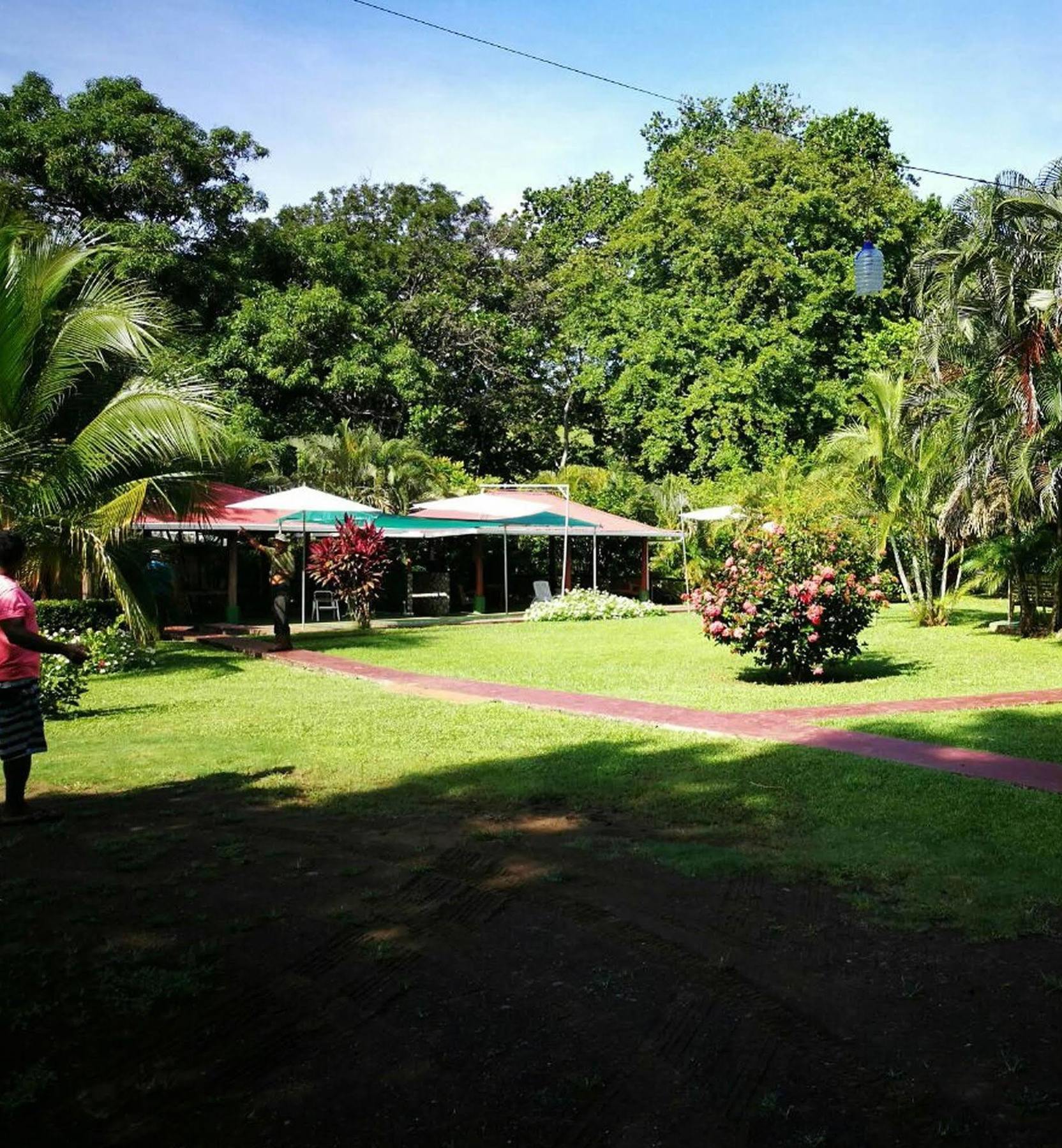 Cabinas Corozalito Hotel Exterior photo