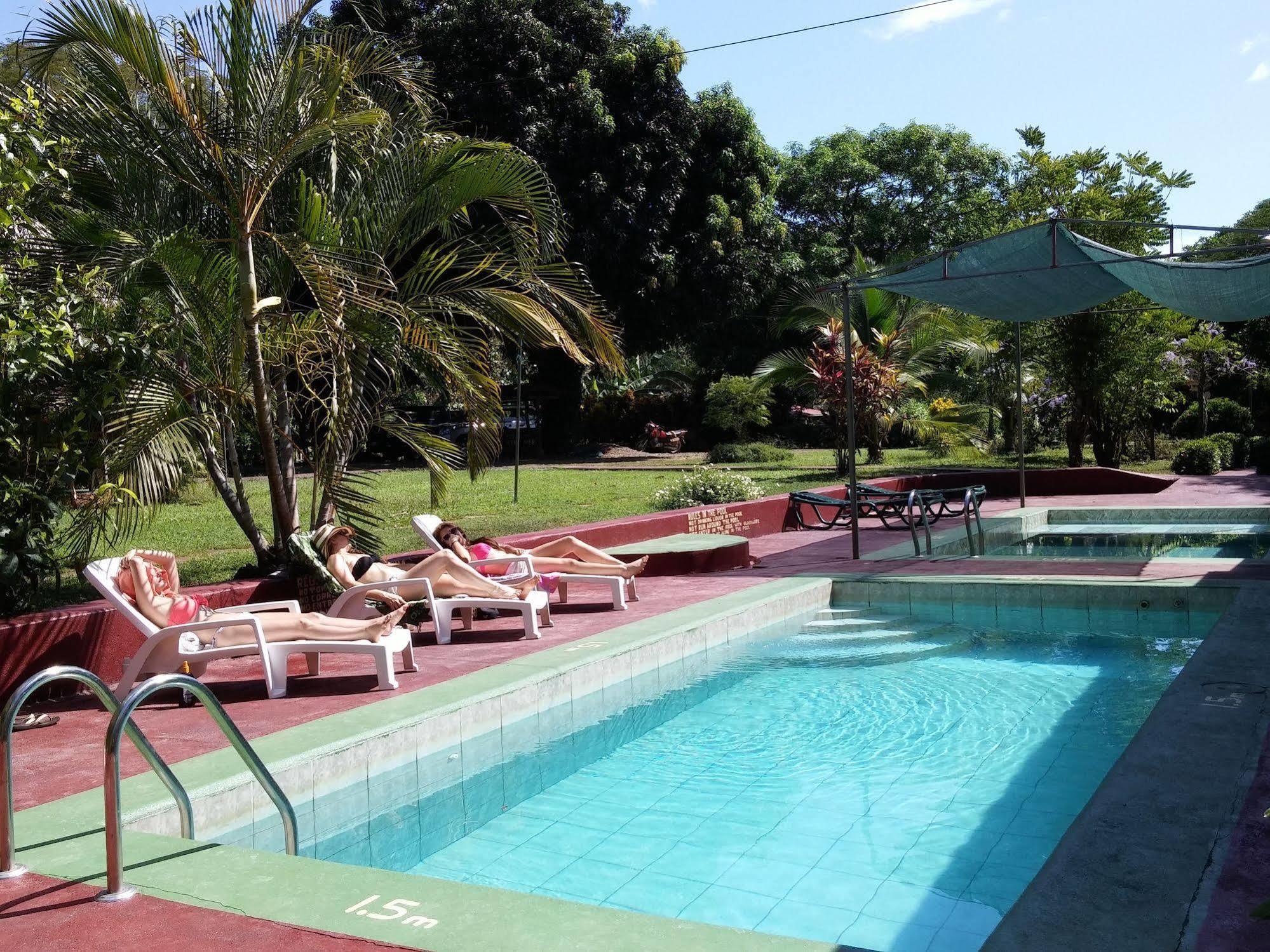 Cabinas Corozalito Hotel Exterior photo